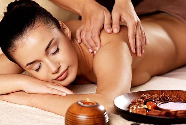 aromatic back massage